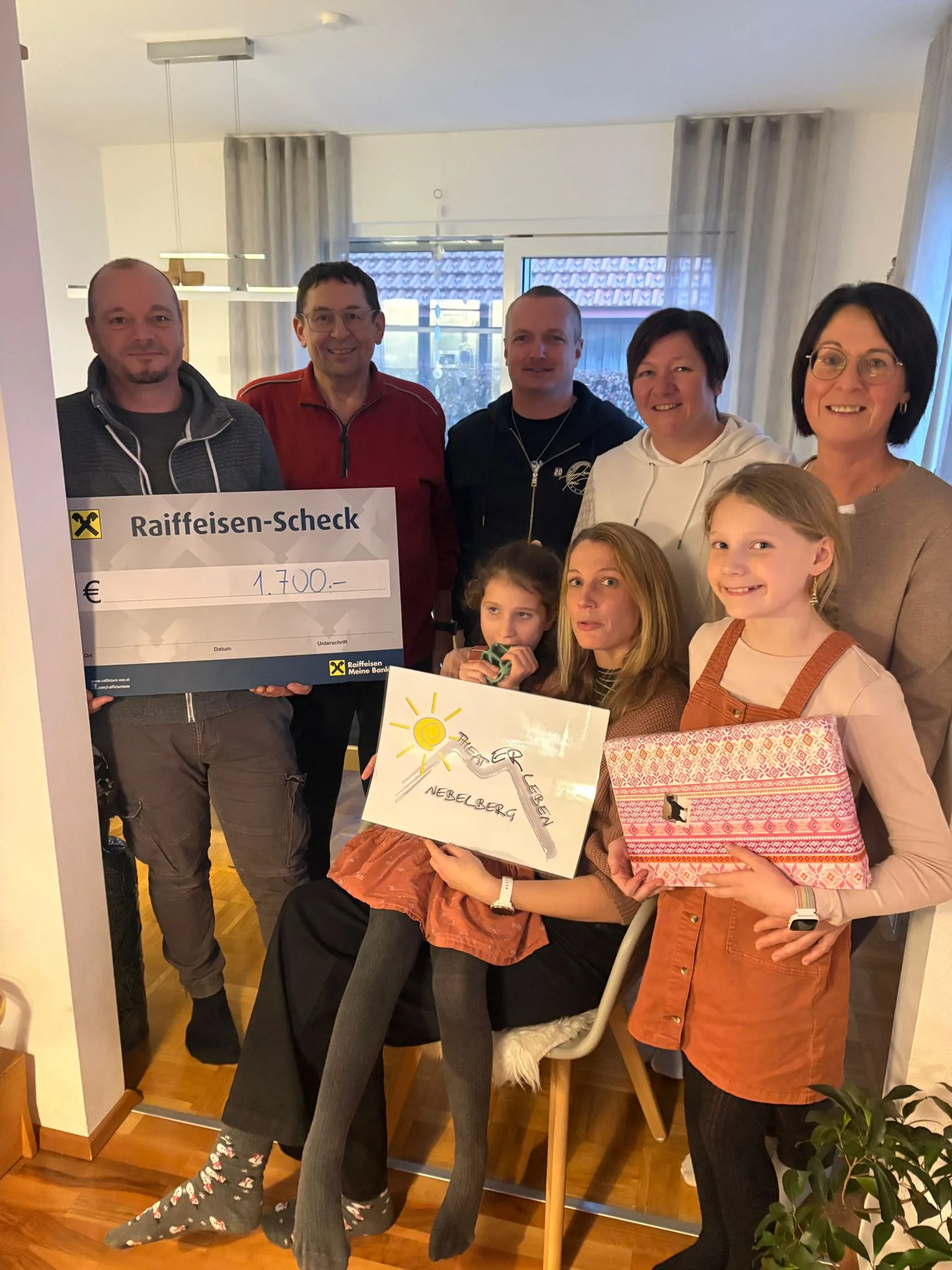 Ein Stück Christkind: Theater Nebelberg unterstützt die kleine Anna